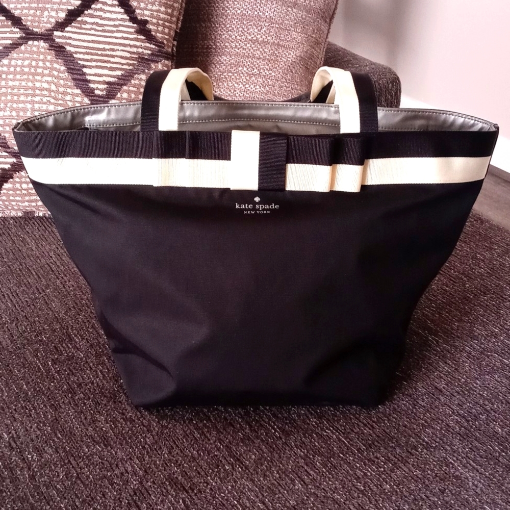 🆕/HTF 🎹Kate Spade🎹 - Barrow Street Garri Tote - Picture 2 of 14